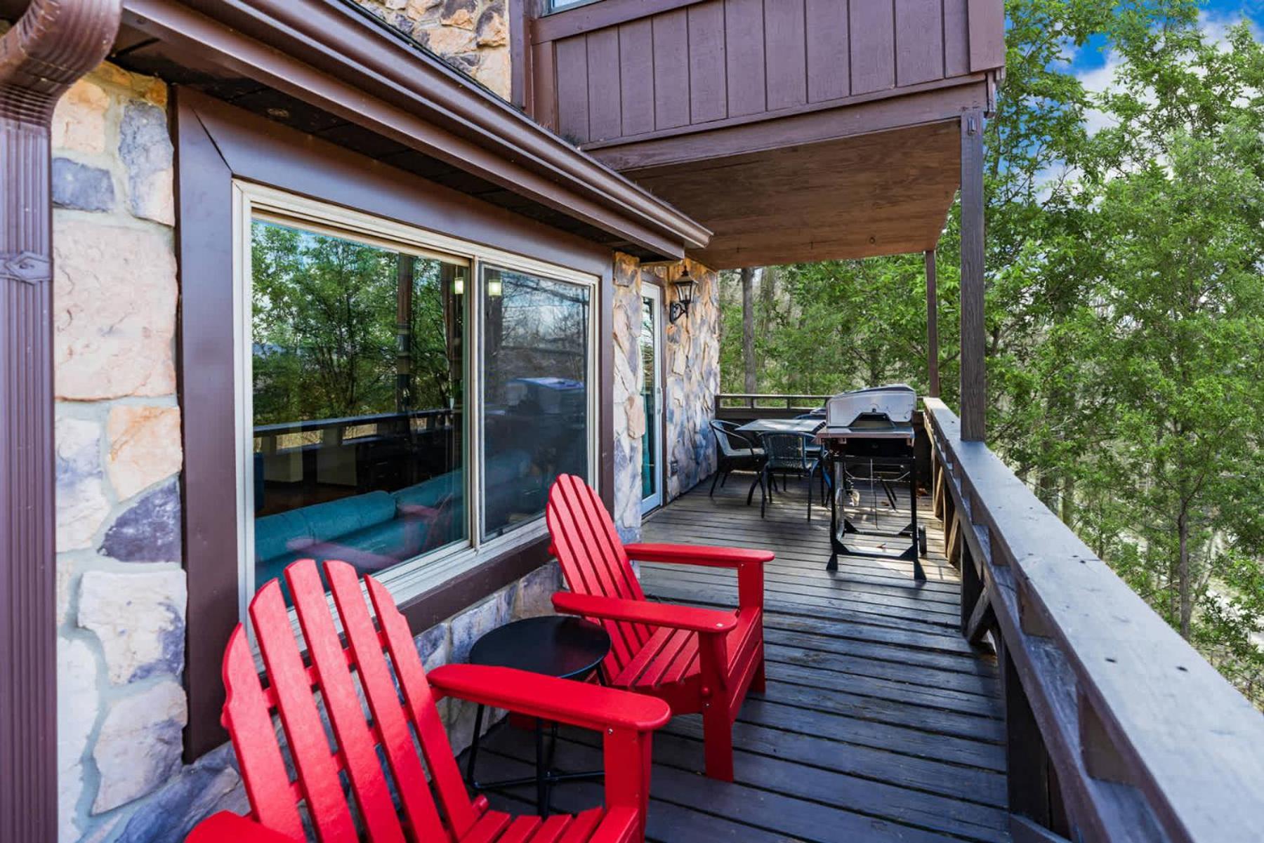 Amazing Views, Hot Tub, Fire Pit, Deck & Fireplace Inwood Luaran gambar